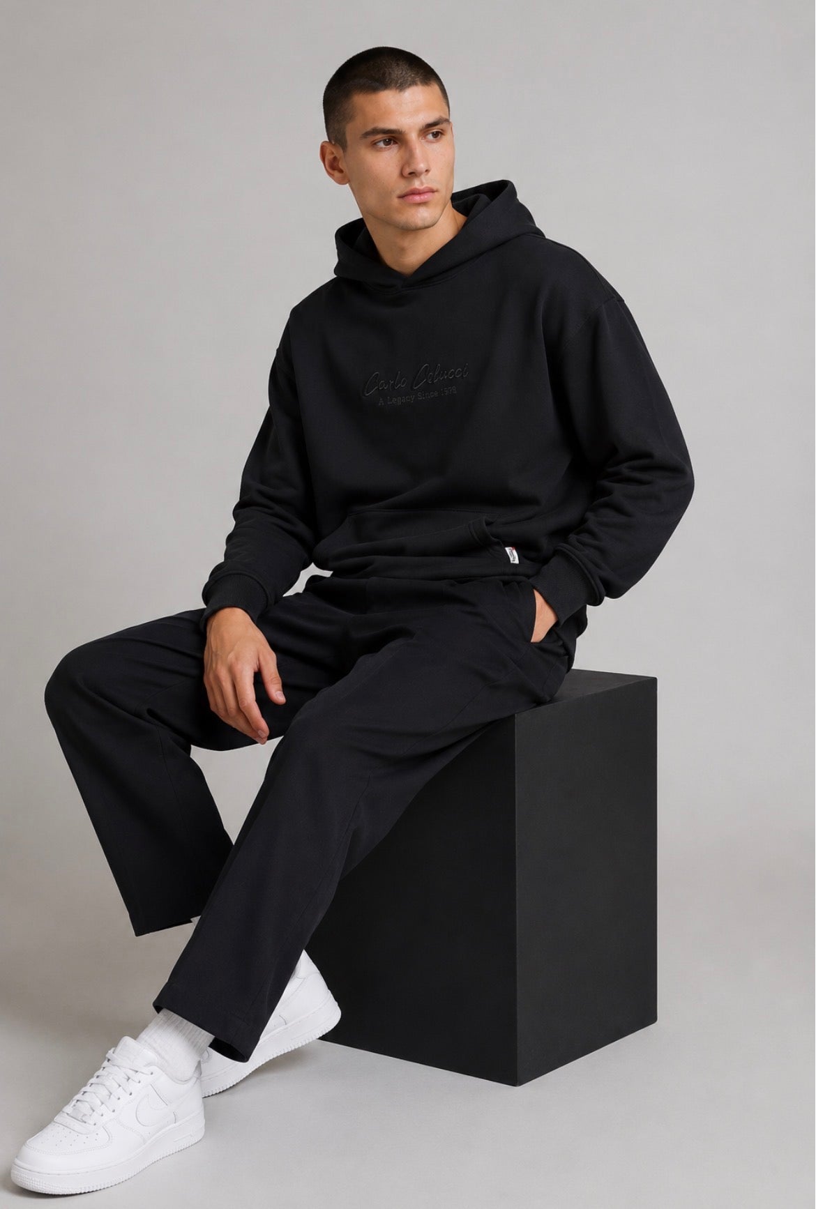 Carlo Colucci Basic Hoodie